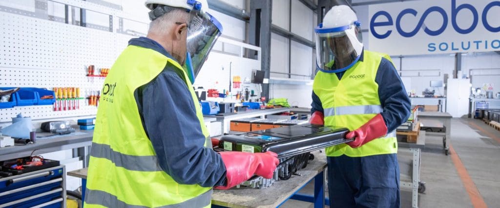 Two man working together at Ecobat 