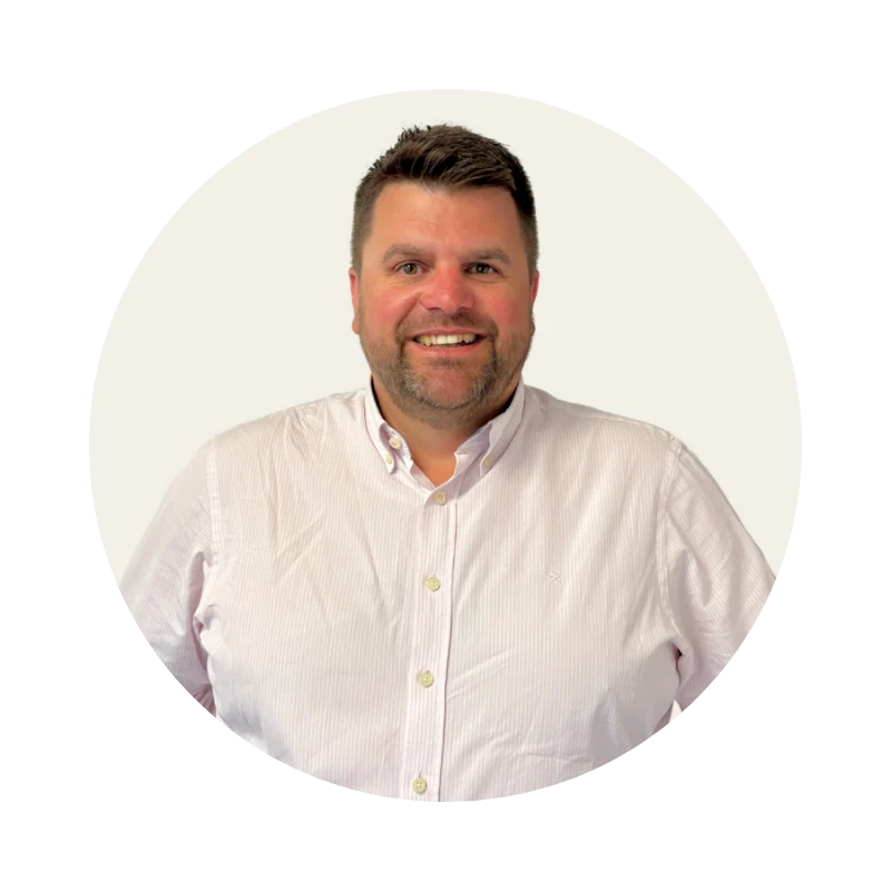 Rounded headshot of Tom Seward, our Chief Commercial Officer